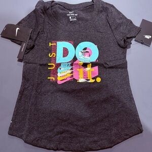 Nike kids size small Charcoal Gray Tee
